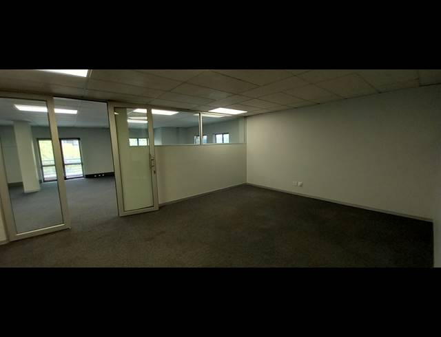 843M² OFFICE TO LET IN WOODMEAD